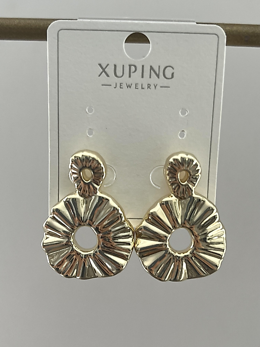 Xuping Sallantılı Küpe