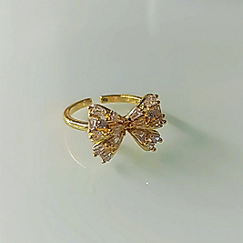 Çelik Gold 🦋 Kelebek Taşlı Yüzük