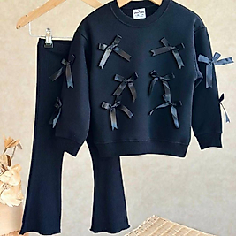 Siyah Şeritli Takım