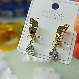 Xuping 14K Damla Taşlı Küpe
