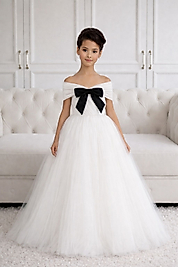 Kız Çocuk Fiyonk Detaylı Tasarım Elbise