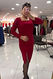 Büyük Beden Kare Yaka Yırtmaçlı Kırmızı Elbise