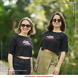 Siyah Lindy Hoppers Crop T-Shirt