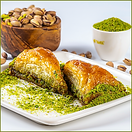 Fıstıklı Havuç Dilimi Baklava