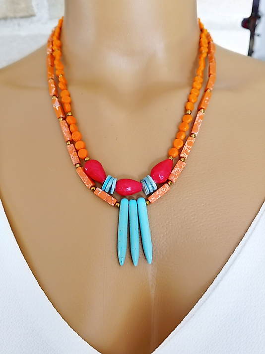 YAZLIL RENKLİ TURKUAZ KOLYE