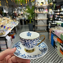 Mavi çiçekli fincan takımı