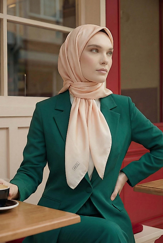 Düz Kristal Kumaş Eşarp - Kaymaz, Şık, Tok Duran | Günlük & Abiye Uyumlu