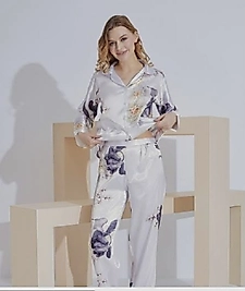 Jenika saten