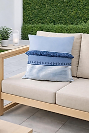 Püsküllü Marin Kırlent Kılıfı