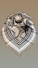 ARMİNE SURA İPEK EŞARP