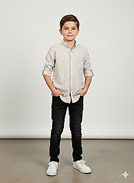 siyah kot pantolon çizgili gömlekli takım