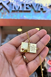 Sevgiliye Özel Tasarım Şiirli Kitap Kolye ( Bir Kış Günü ...)