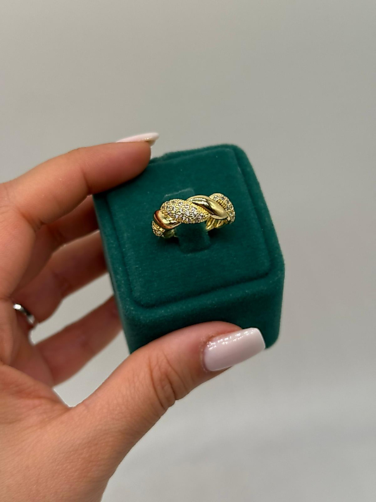 Xuping Zincir Model Zirkon Taşlı Altın Renk Yüzük