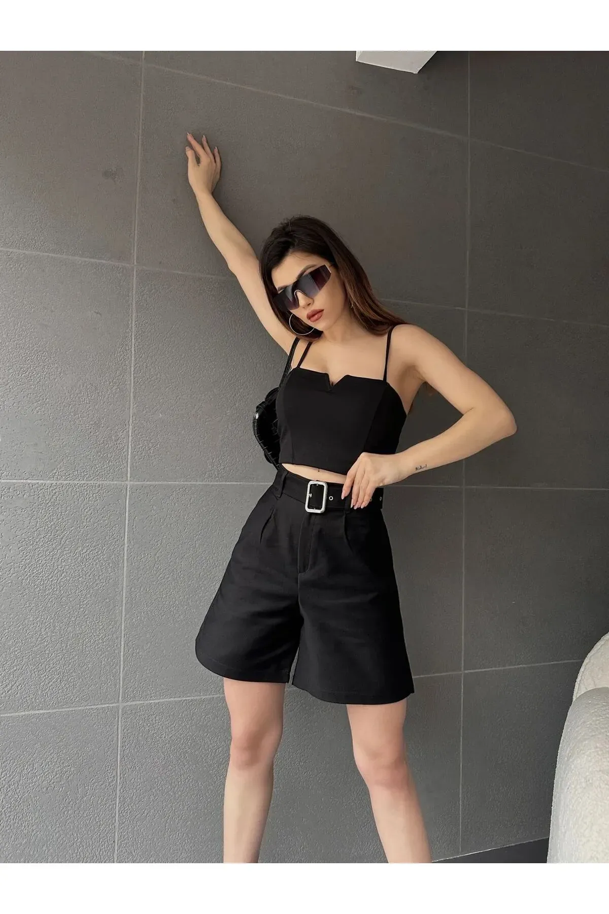 Kemerli Mom Şort -SİYAH