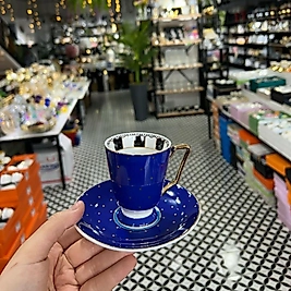 Benekli ayaklı renkli fincan takımı