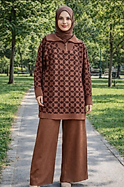 Kahverengi triko ikili takım