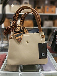 Bayan El Ve Çapraz Askılı Çanta