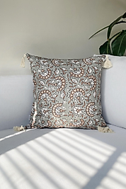 Farmhouse Püsküllü Kırlent