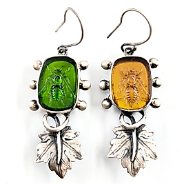 EFESİN KUTSAL TILSIMI ARI CAM RÖLYEF KÜPELER