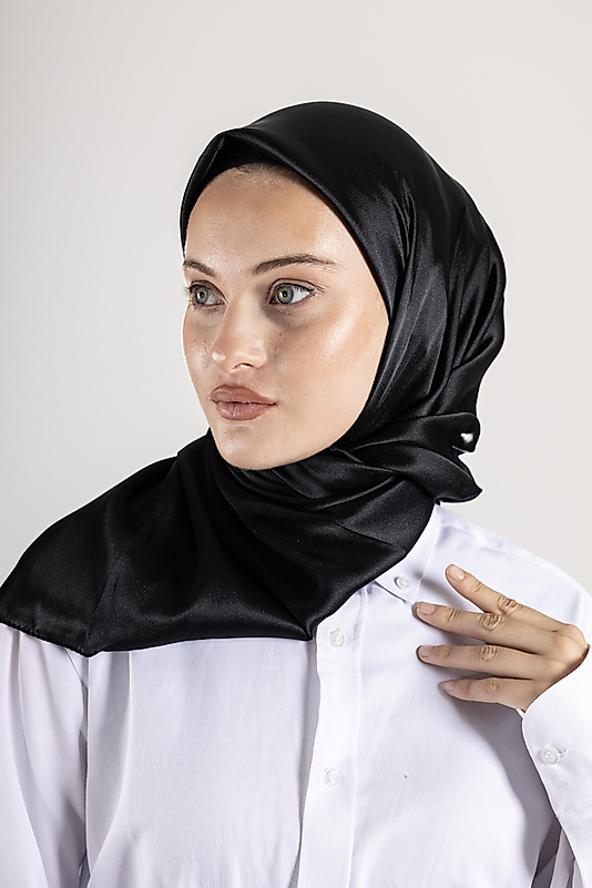 Düz Kristal Kumaş Eşarp - Kaymaz, Şık, Tok Duran | Günlük & Abiye Uyumlu