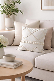 Püsküllü Etnik Beyaz Kırlent Kılıfı