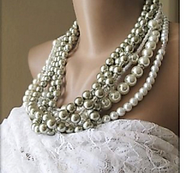 Wedding Ivory- Green Mold Glass Pearl Necklace