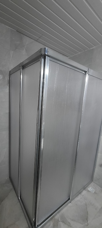 80cm x 80cm Parlak Profil Köşede Girişli Mika Duşakabin