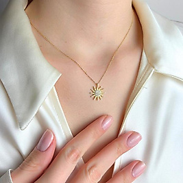 Göz Figürlü Nazar Detaylı Kadın Kolye – Koruyucu Anlamlı Şık Takı