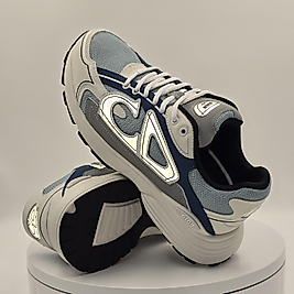 Christian Dior B30