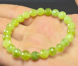 Tsawarovit (Yeşil Garnet)Taşı 8mm Fasetli Bileklik