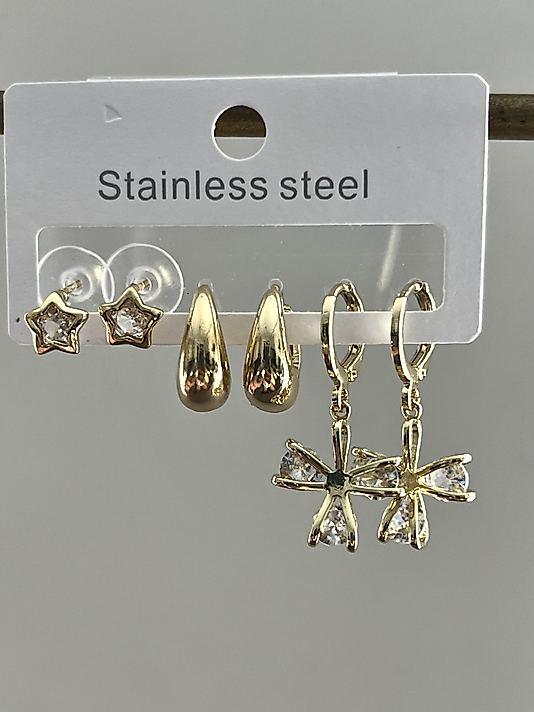 Çelik 6’lı Gold Çiçek Küpe