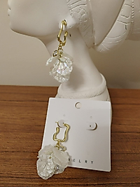 Gold Beyaz Yaprak Model Küpe