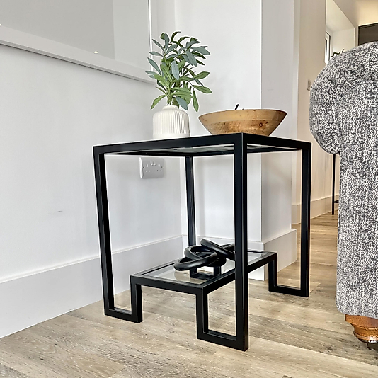 SİYAH YAN LABİRENT SEHPA ALT ÜST ŞEFAF CAM