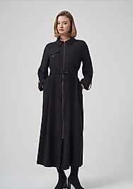 Kemer Detaylı Siyah Elbise