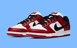 Nike SB Dunk Low “ Chicago