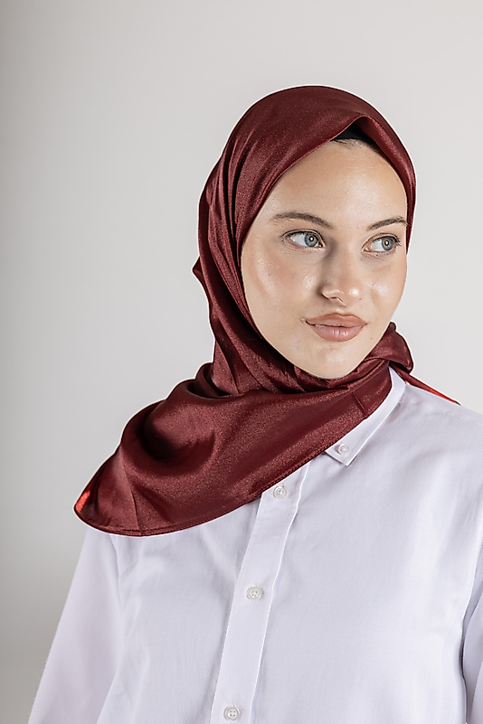 Düz Kristal Kumaş Eşarp - Kaymaz, Şık, Tok Duran | Günlük & Abiye Uyumlu