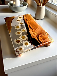 Epoksi Sunumluk - Papatya Desenli Ayaklı Epoksi Sunumluk - Epoksi Ahşap Sunumluk