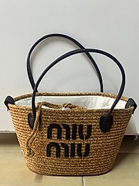 Jüt Mıu Mıu Siyah Ağzı Büzgülü Omuz Çanta