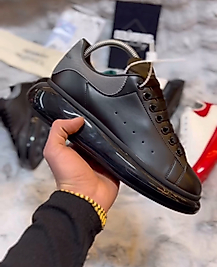 ALEXANDER MCQUEEN