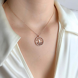 Zarif Hayat Ağacı Gümüş Kolye – Doğanın Gücü ve Zarafetin Işıltılı Buluşması