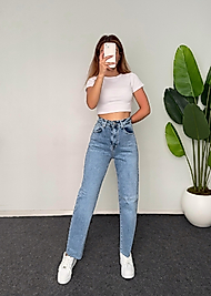 MOM JEANS
