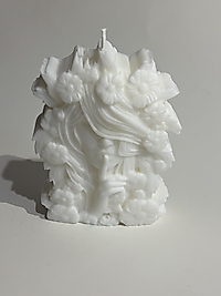 Kadın figürlü dekoratif beyaz mum