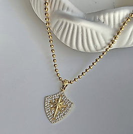 Altın Renkli Çelik Kalkan Kolye | Ari Jewelry - Göz Alıcı Zarafet
