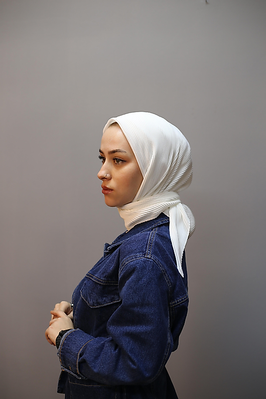 Düz Piliseli Günlük Eşarp