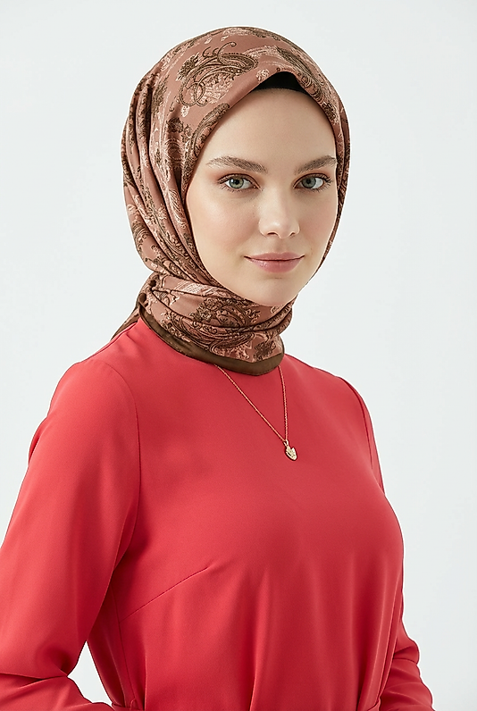 Spring Eşarp Tarihi Çiçek Desen