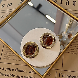 Yuvarlak Plaka Kahverengi Küpe