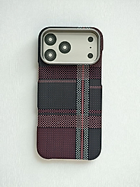 iPhone 17 Pro Uyumlu Magsafe Şarj Özellikli Karbon Desenli Kılıf - Kilim