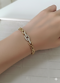 XUPB49 MODEL BİLEKLİK