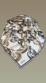 ARMİNE SURA İPEK EŞARP