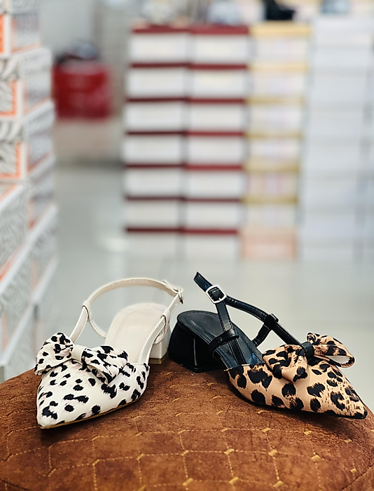 Leopar dese sandalet
